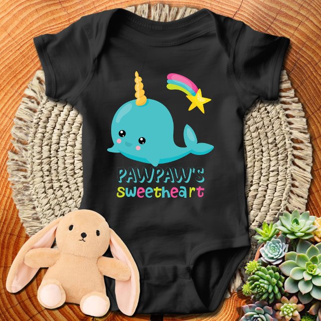 Pawpaws Sweetheart Kawaii Narwhal Baby Strampler (Von Creator hochgeladen)