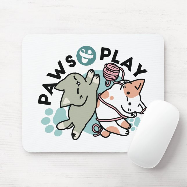 Paws and Play – Adorable Cat Illustration Mousepad (Mit Mouse)