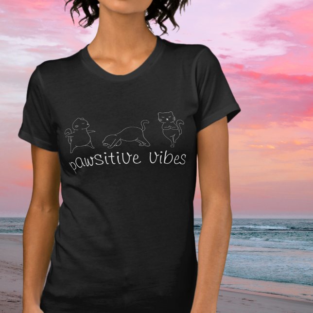 Pawsitive Vibes Yoga Cat Lover T-Shirt (Von Creator hochgeladen)