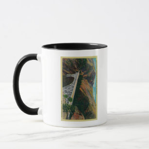 Pazifische Landstraßen-Brücke über Shasta Fluss Tasse