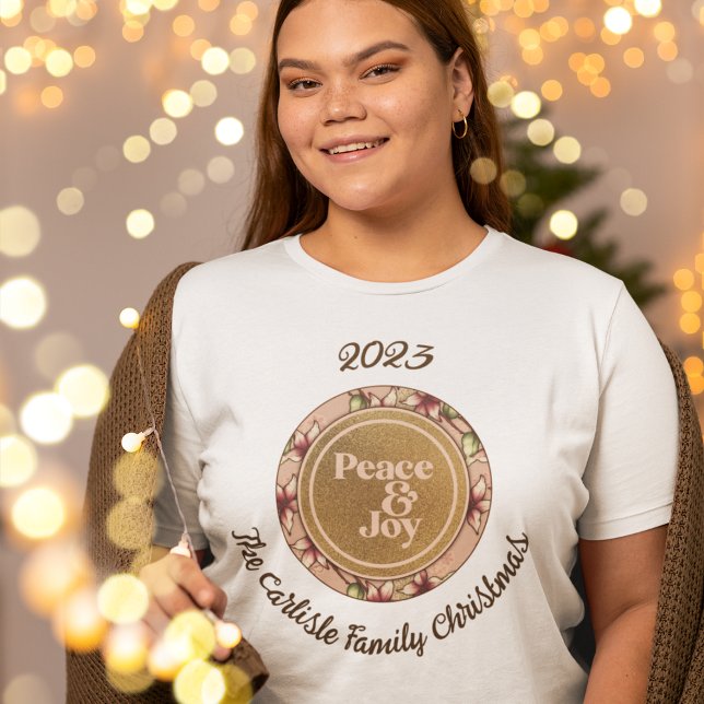 Peace & Joy Pink Goldene Familie Name Weihnachten T-Shirt (Peace & Joy Pink Gold Family Name Christmas T-Shirt)