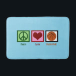 Peace Liebe Basketball Badematte<br><div class="desc">Ein niedliches Plakat,  ein Herz und ein Basketballbademantel für einen sportlichen Fan runden das Dekor des blauen Sportbades ab.</div>