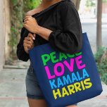 Peace Liebe Kamala Harris Niedlich Blue<br><div class="desc">Niedliche Peace Liebe Kamala Harris blaue Tasche für einen progressiven Demokraten,  der lustige,  farbenfrohe politische Entwürfe Liebe. Wahl Kamala für den Präsidenten bei den Wahlen 2024. Ein lustiges,  liberales Design in hellen Farben.</div>
