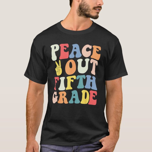 Peace Out 5th Grade Retro Pastel Happy Last Day Ou T-Shirt (Vorderseite)