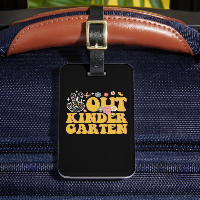 Peace Out Kindergarten Groovy Letzten Schultag Gepäckanhänger (Vorderseite Insitu 2)