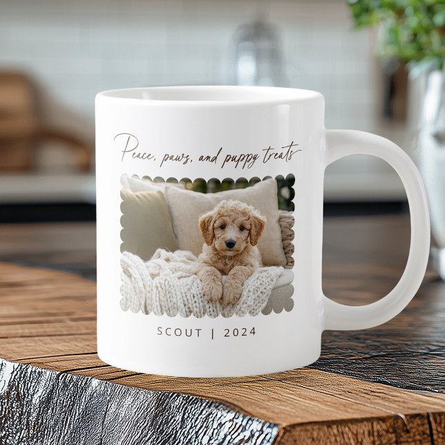 Peace Paws Puppy Leckereien Hund Foto Jumbo-Tasse (Shown on a Jumbo mug)