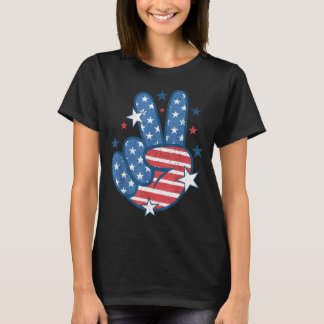 Peace Sign Hand Usa Flag 4th Of July Patriotic Men T-Shirt