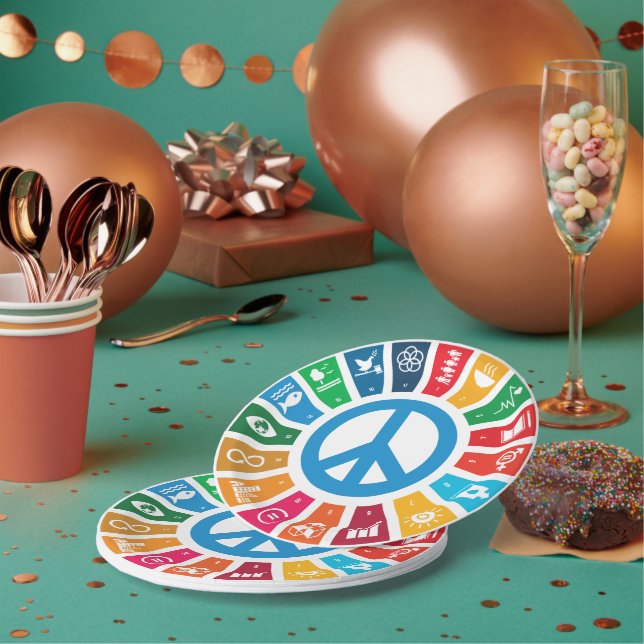 Peace Sustainability Goals Eco-Friendly Party Pack Pappteller (Multi)