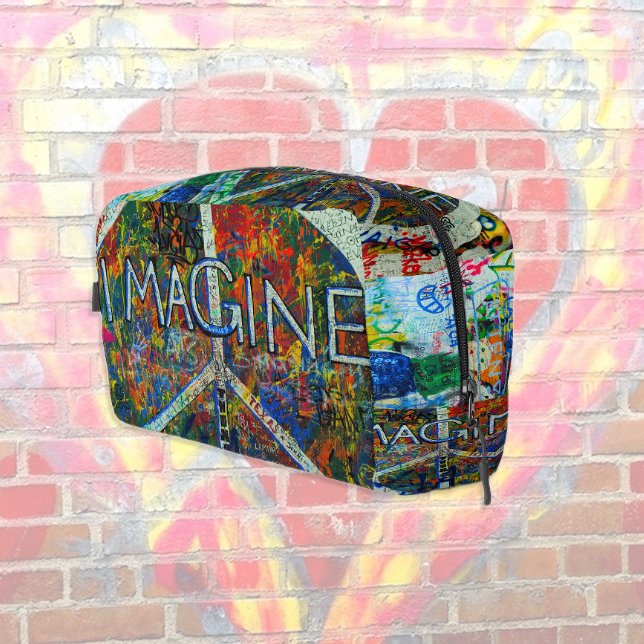 Peace Wall Art Waschbeutel (Von Creator hochgeladen)