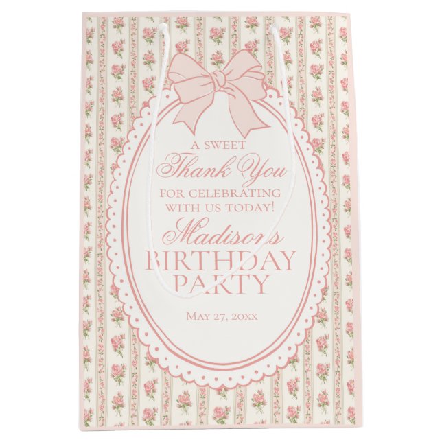 Peach & Beige Fancy Floral Birthday Party Favors Mittlere Geschenktüte (Vorderseite)