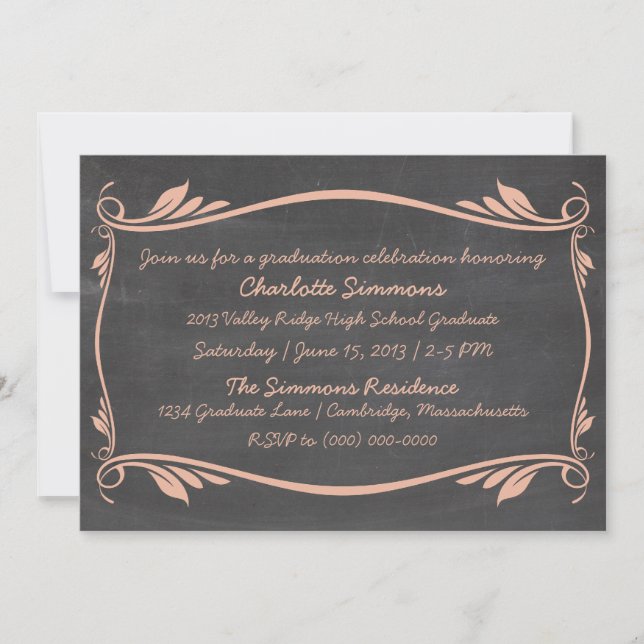 Peach Blüh Chalkboard Abschluss Einladung (Vorderseite)