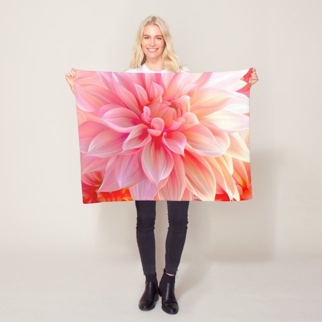 Peach Blush Dahlia Blossom Fleecedecke (Beispiel)