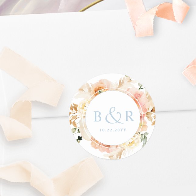 Peach Blush with Blue Wedding Envelope / Gefallen Runder Aufkleber (Von Creator hochgeladen)