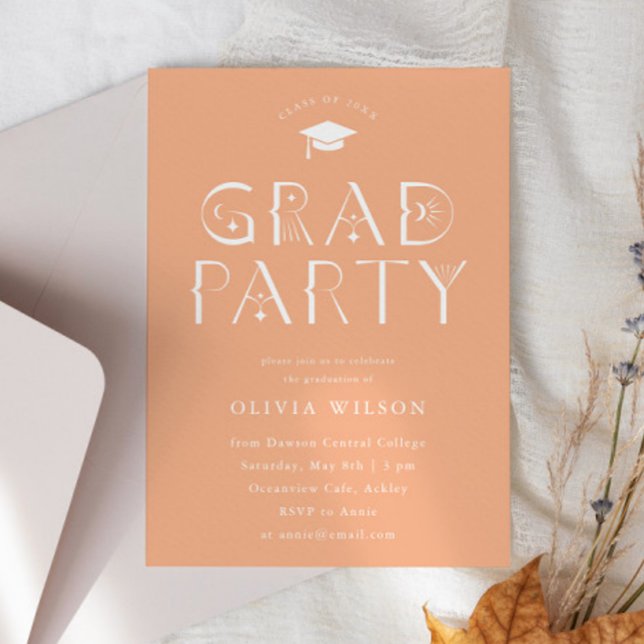 Peach Celestial Typografy Grad Party Einladung (Von Creator hochgeladen)