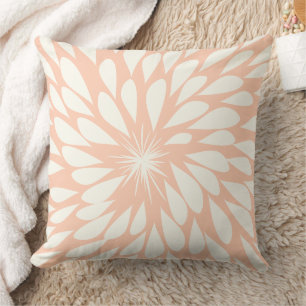 Peach Chrysanthemum Floral Kissen