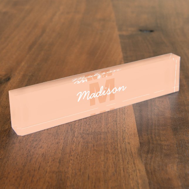 Peach color of 2024 with custom Monogram name Namensplakette (Seite)