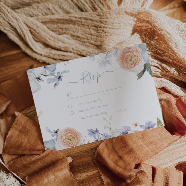 Peach Fuzz Dusty Blue Trendy Wedding RSVP Karte (Von Creator hochgeladen)