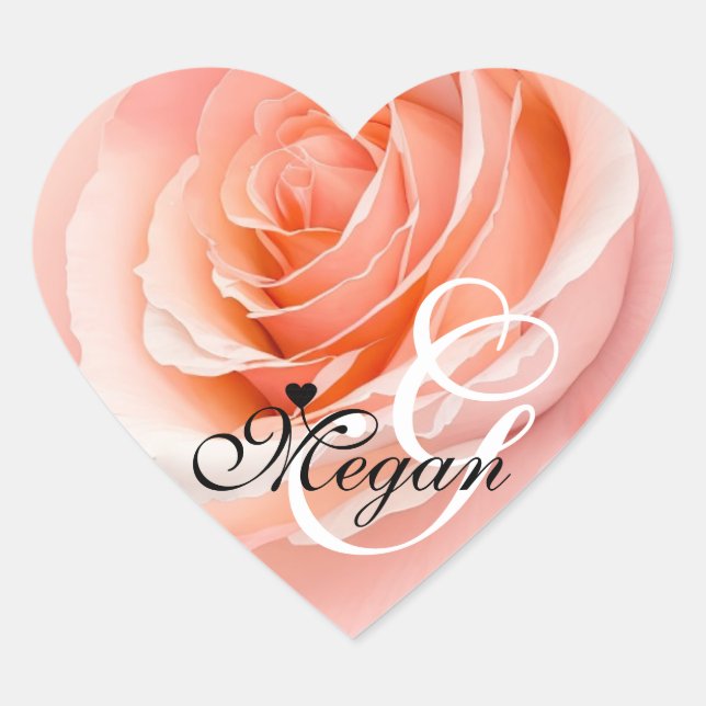 Peach Fuzz Rose Background Monogram Name Heart Herz-Aufkleber (Vorderseite)