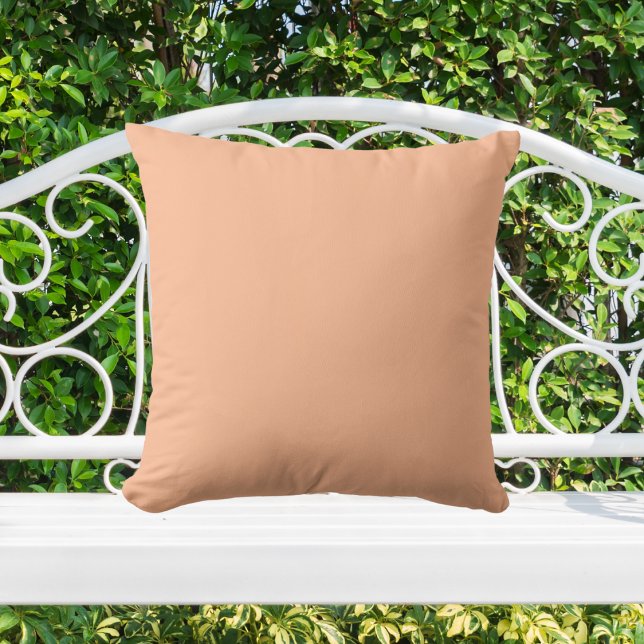 Peach Fuzz Solid Color Kissen (Von Creator hochgeladen)