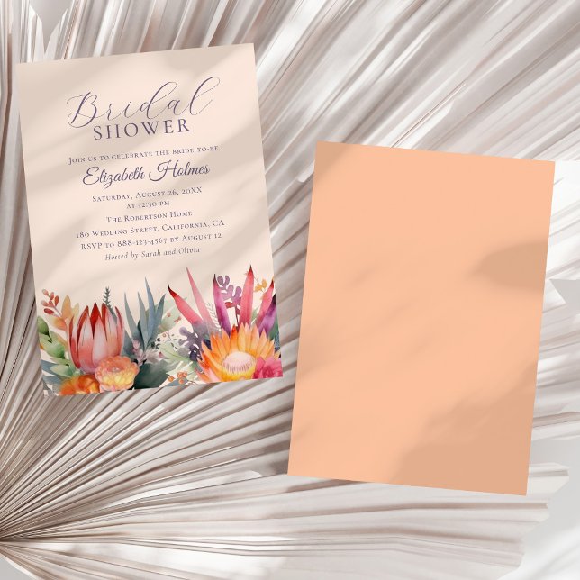 Peach Fuzz Tropical Blume Brautparty Einladung (Peach Fuzz Tropical Flowers Bridal Shower Invitation on a sunny white dry palm leaf.)