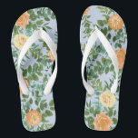 Peach Light Blue Wedding Rose Blues Flip Flops<br><div class="desc">Die wunderschöne pfirsichblaue Hochzeitskollektion eignet sich hervorragend für eine ganz besondere Pastellfeder-Hochzeit.</div>