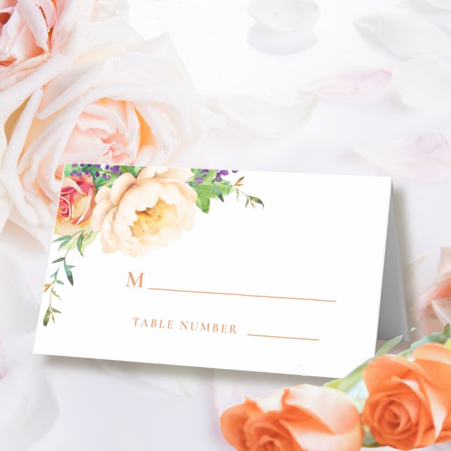 Peach Lila Creme Watercolor Floral Monogram Platzkarte (Von Creator hochgeladen)