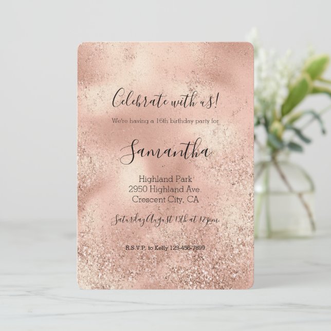 Peach Rose Gold Glitzy Glitzer Einladung (Stehend Vorderseite)