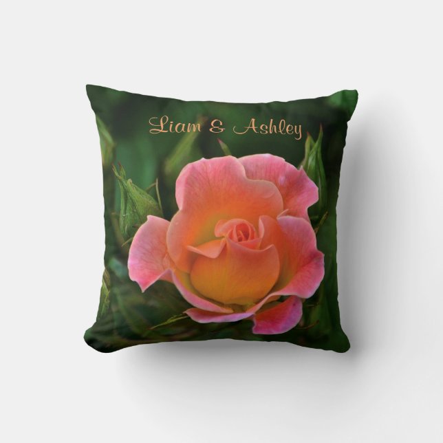 Peachy Pink Wedding Rose Kissen (Vorderseite)