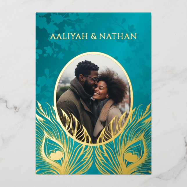 Peacock Feather Jewel Tone Gold Wedding  Folieneinladung (Vorderseite)
