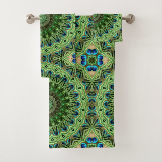 Peacock Feather Mandala Emerald und Blue Symmetry Badhandtuch Set (Insitu)