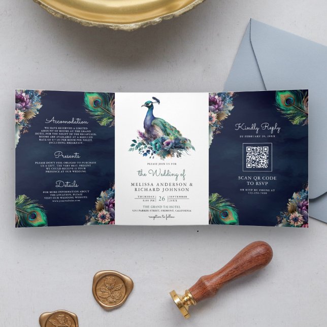 Peacock Floral Feather QR Code Navy Blue Wedding Dreifach Gefaltete Einladung (Von Creator hochgeladen)
