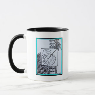 Peacock & Leaf Blk & Whit Ink Turquoise Border. Tasse