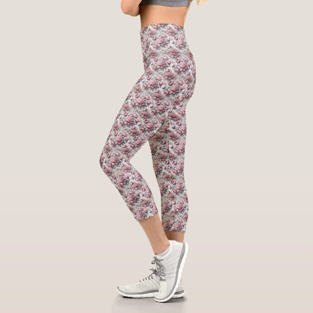 Peak Capri Leggings (Links)