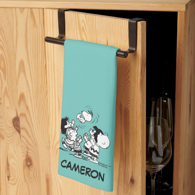 Peanuts Gang Lifting Snoopy Geschirrtuch (Drittel gefaltet)