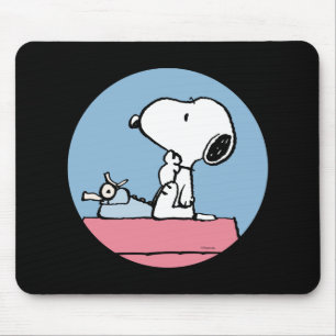 Peanuts Snoopy an der Schreibmaschine Mousepad
