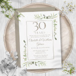 Pearl 30th Wedding Jubiläum Grüne Blümchen Einladung<br><div class="desc">Mit einer zarten Aquarelllandschaft im Grünen kann diese elegante Jubiläumseinladung mit einer 30-jährigen Jubiläumsfeier personalisiert werden,  auf der anderen Seite mit einem Perlenhintergrund. Entwickelt von Thisisnotme©</div>