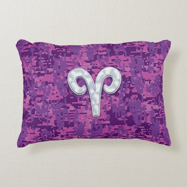 Pearl Aries Zodiac Sign auf Pink Digital Camouflag Zierkissen (Vorderseite)