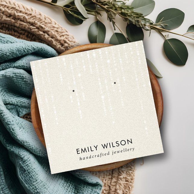 PEARL WHITE STRING LIGHTS STUD EARRING DISPLAY QUADRATISCHE VISITENKARTE (Von Creator hochgeladen)