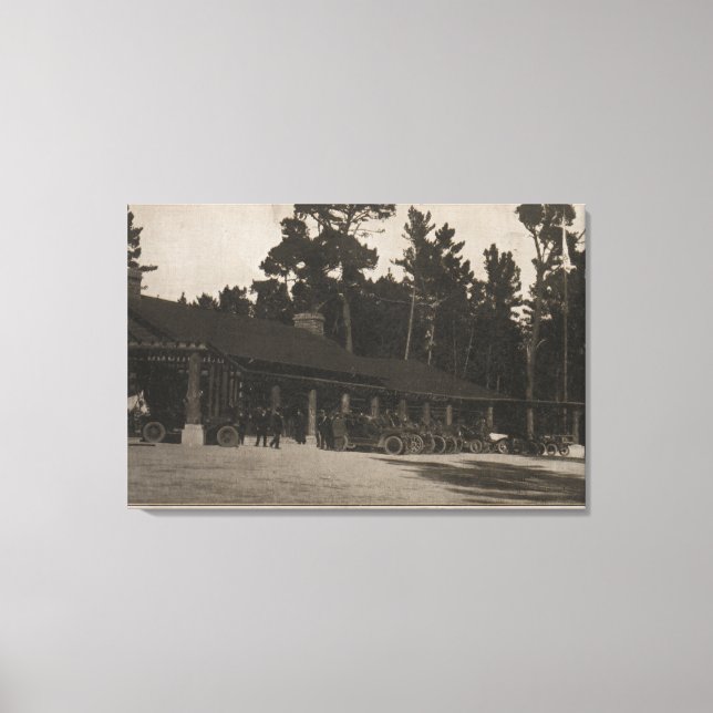 Pebble Beach, CA - Lodge in the Fira by the Sea Leinwanddruck (Vorderseite)