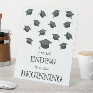 Pedestal-Zeichen der Graduierungspartei Sockelschild