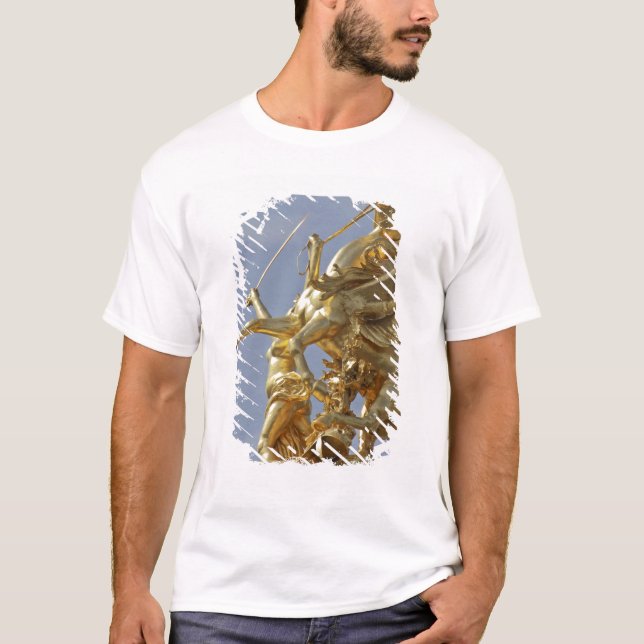 Pegasus-Statue auf der Brücke Pont Alexander III T-Shirt (Vorderseite)