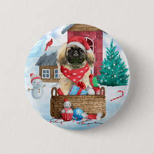 Pekingese Hund im Schnee Weihnachtshaus Button