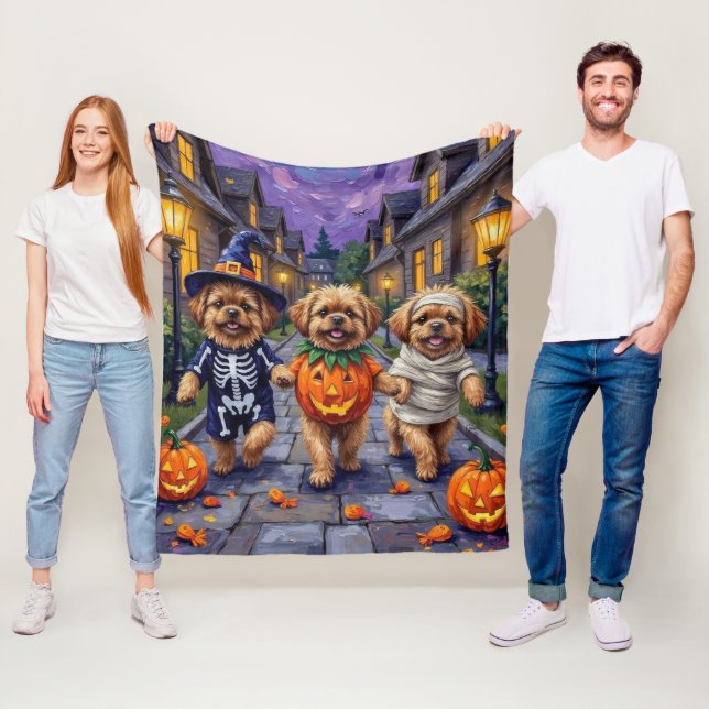 Pekingese Hunde Trick-oder-Treating Halloween-Kost Fleecedecke (Beispiel)