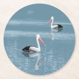 Pelican Couple Paddling auf Calm Blue Water Runder Pappuntersetzer