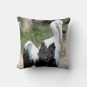 Pelican Time to Prey, Cushion Kissen