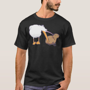 Pelican Tries Capybara Niedliches Meme Clas T-Shirt