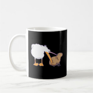 Pelican versucht Capybara Kawaii zu essen Kaffeetasse