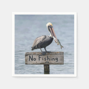 Pelikan auf einem Schild "Kein Fischfang" Serviette