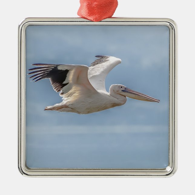 Pellican in Flight Ornament Aus Metall (Vorne)