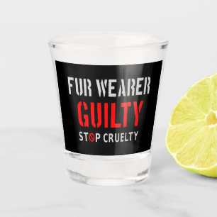 Pelzträger schuldig schnapsglas